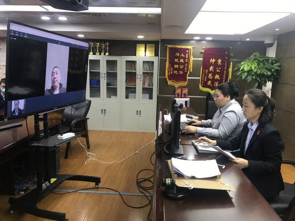 图片1刘亚丽同志在互联网上庭审.png
